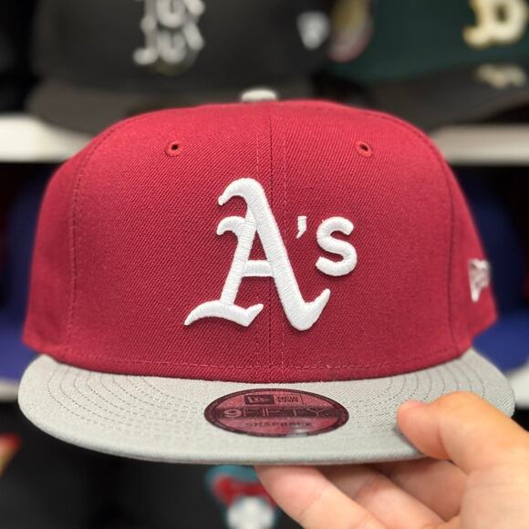 New Era Oakland Athletics Maroon/Silver 9FIFTY Snapback - Picture 2 of 4